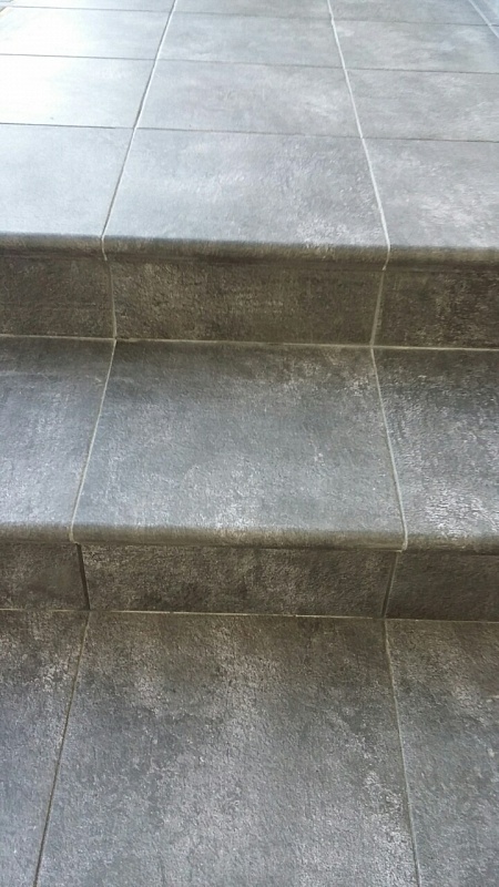 Фронтальная ступень Bremen Stufe Anthrazit, SDS